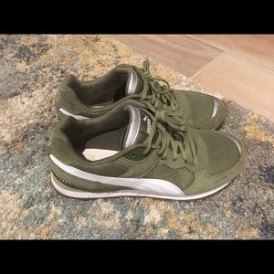 Mens Puma sneakers